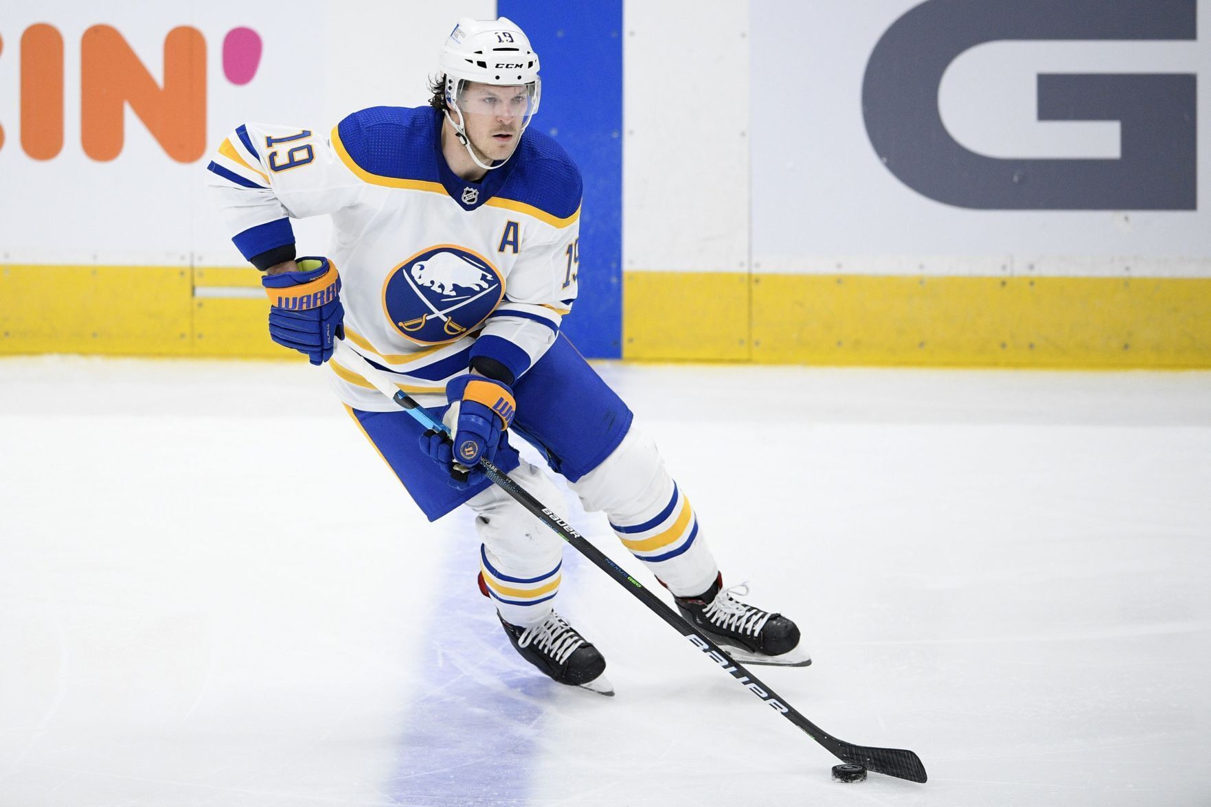 Jake McCabe, Chicago